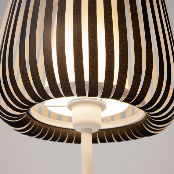 Настольный светильник Maytoni MOD409TL-01B