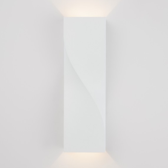 Уличный настенный светильник Maytoni O040WL-L11W3K TWIST IP65 светодиодный LED 11W