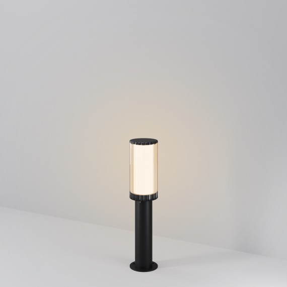 Маленький уличный столбик Maytoni Outdoor O502FL-01B