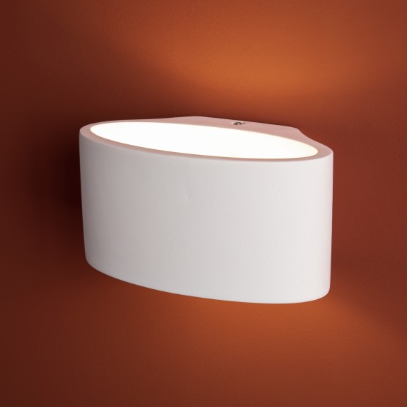 Настенный светильник (бра) с белым плафоном из цемента и лампой G9 Freya Terra FR5582WL-01W