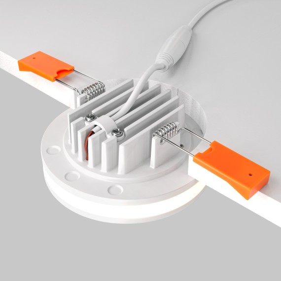 Встраиваемый светильник Maytoni DL2001-L7W Phanton светодиодный LED 7W