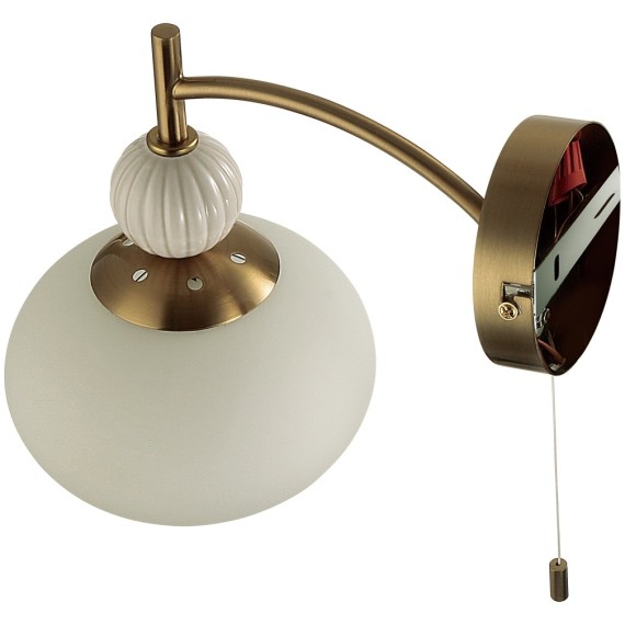 Бра с выключателем LUMION GLORIYA 8272/1W